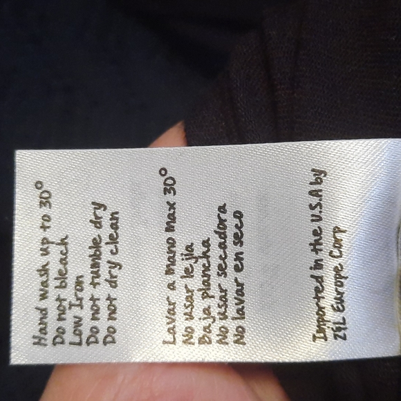 Ladies top - Picture 9 of 9